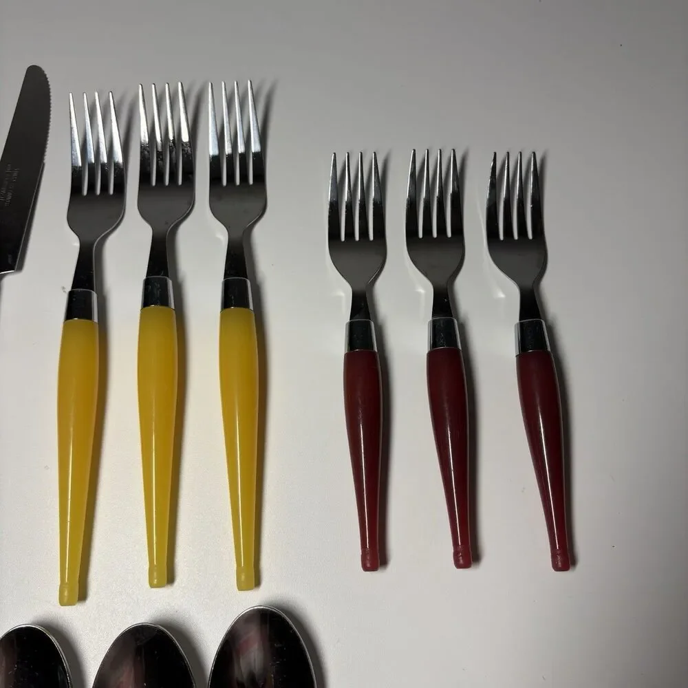 Vintage Retro Cambridge Stainless Flatware, Multi Color Lucite Handles 20-piece